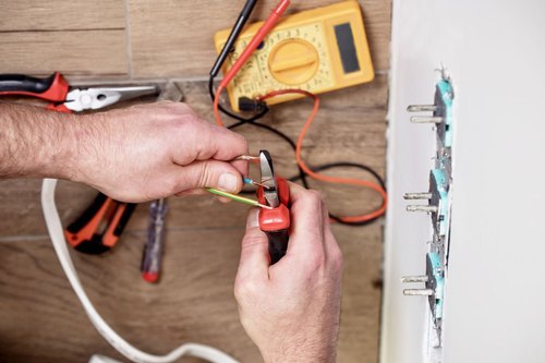 Home-electrical-repair-services