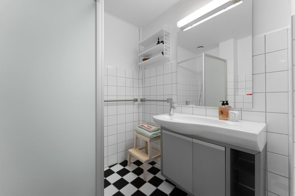 Photo Bathroom Remodel Frisco Tx Average Cost